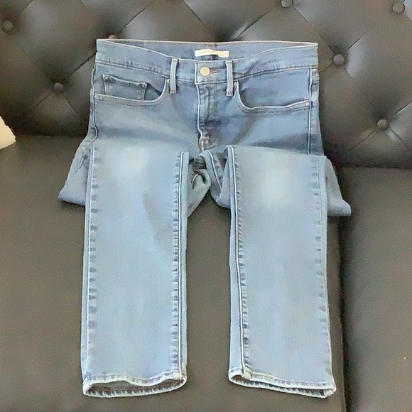 Levi Jeans 311 Shaping Skinny - Picture 5 of 6